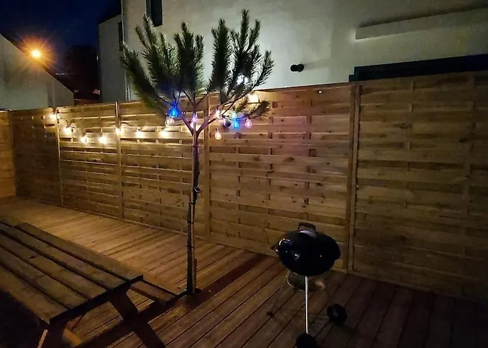 Maison De Bord De Jardin Clot - 4-6 Lits Holiday home *