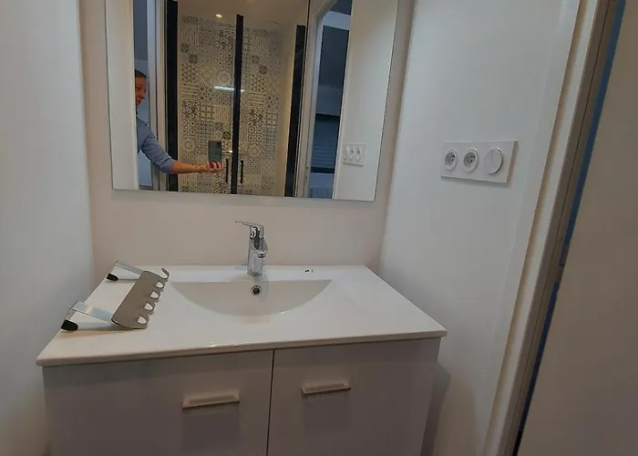 Holiday home Maison De Bord De Jardin Clot - 4-6 Lits *